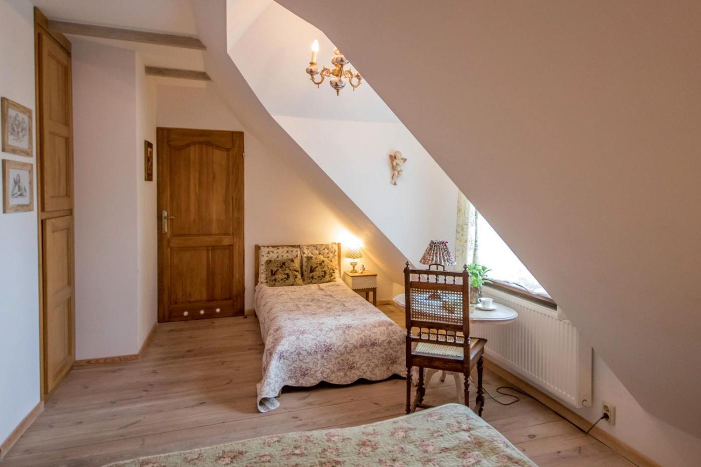 Dom Pod Skrzydlami Bed & Breakfast Gawliki Wielkie Exterior foto